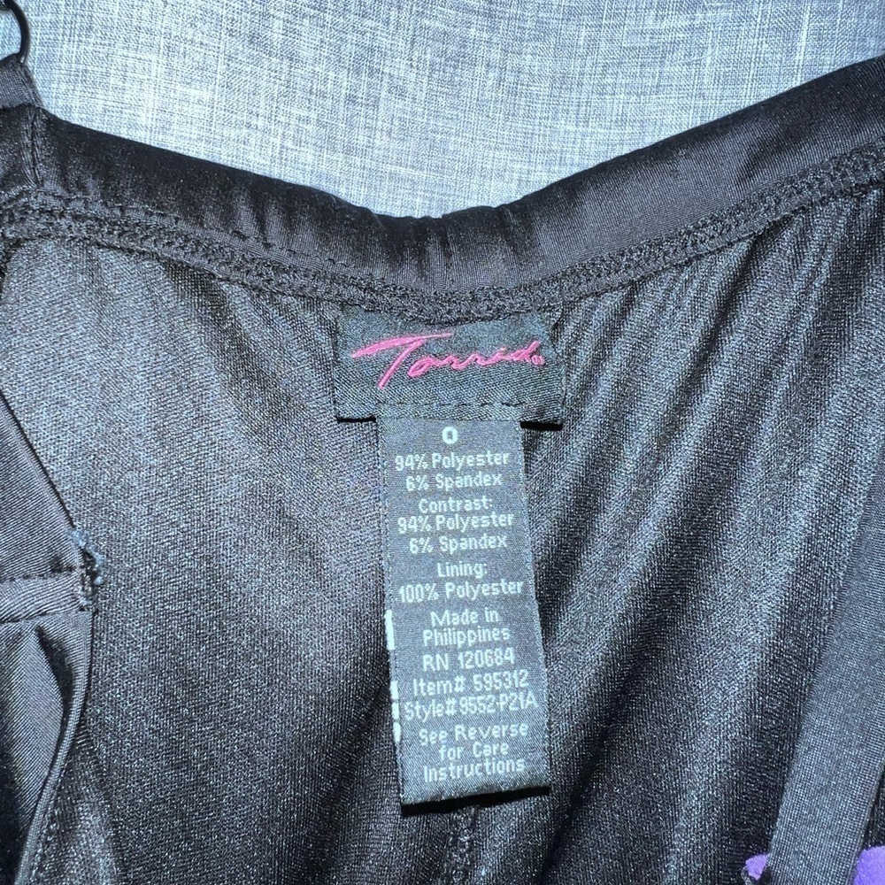 WOMEN'S Torrid Dress Size 0 - Picture 3 of 8
